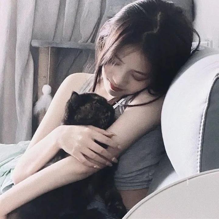 彩云妃子